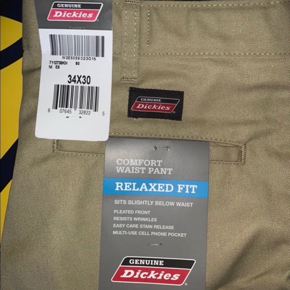 Men’s Dickie’s tan pants